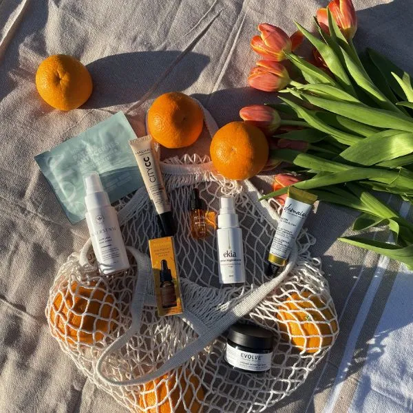 spring gift box packshot